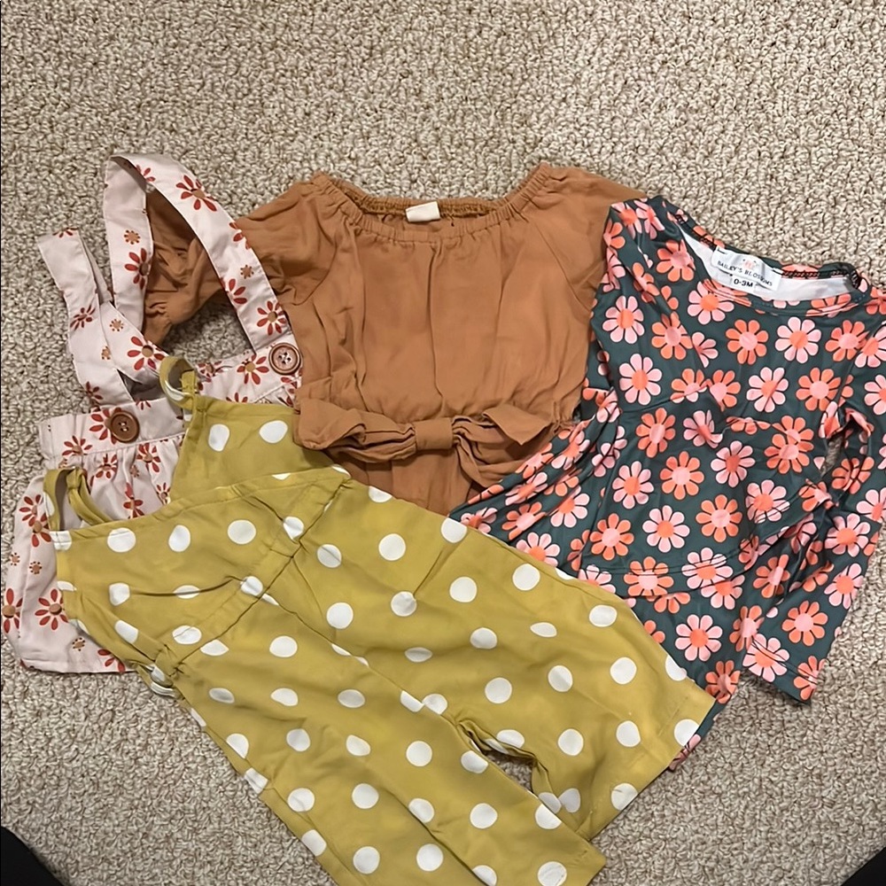 Pack of 4 Bailey’s Blossoms Outfits